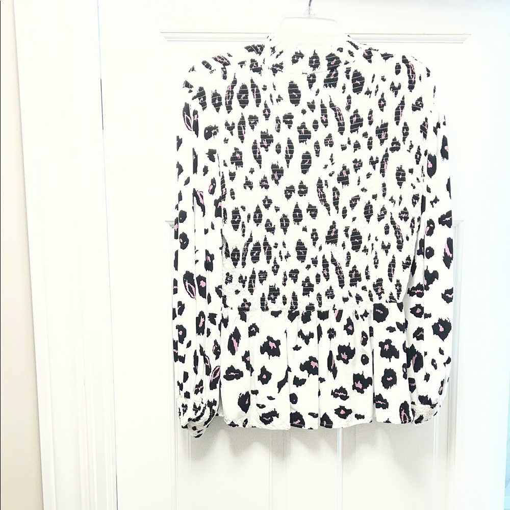 Leopard Print Long Sleeve Blouse